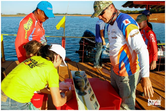 2_encontro_dos_pescadores_esportivos_da_pousada_do_junior_2013 (129)